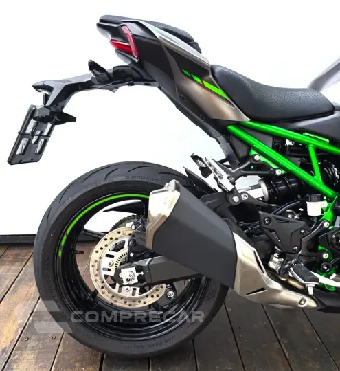 KAWASAKI Z900