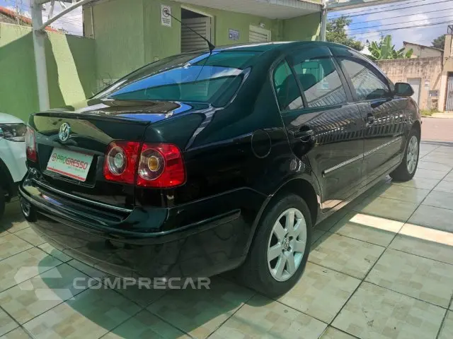 POLO SEDAN - 1.6 MI COMFORTLINE 8V 4P MANUAL