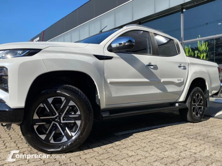 L200 TRITON 2.4 16V Turbo Sport Hpe-s CD 4X4