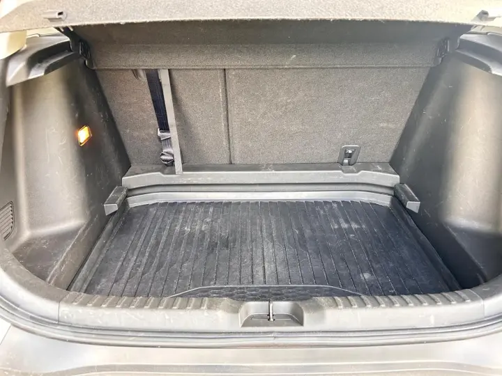 TRACKER 1.2 Turbo Premier