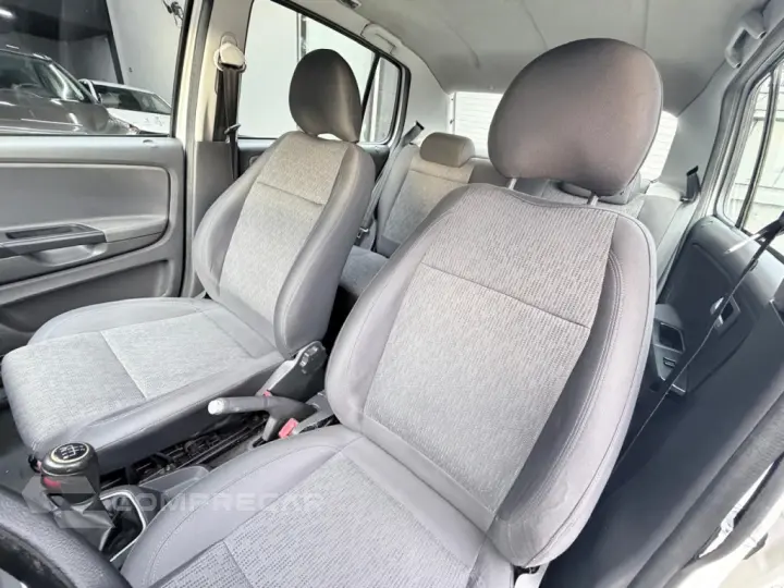 FOX 1.0 MI 8V FLEX 4P MANUAL