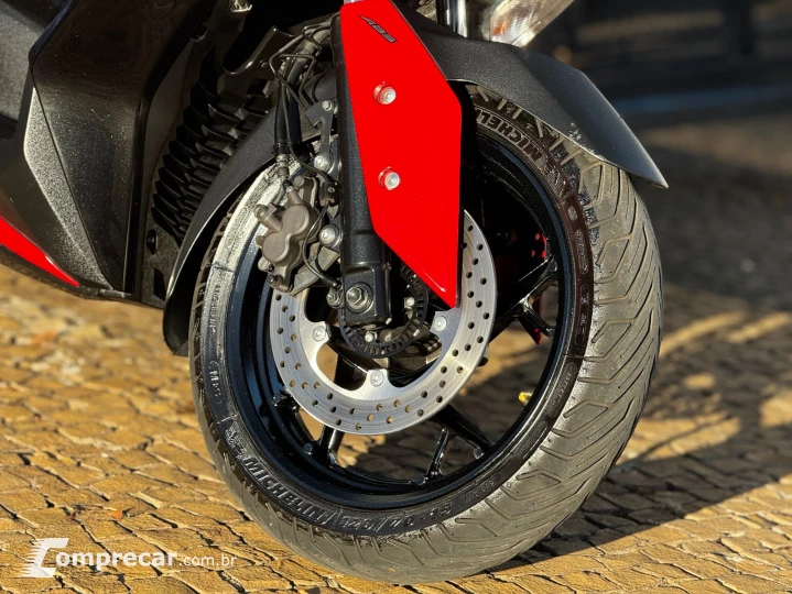 XMAX 250 ABS