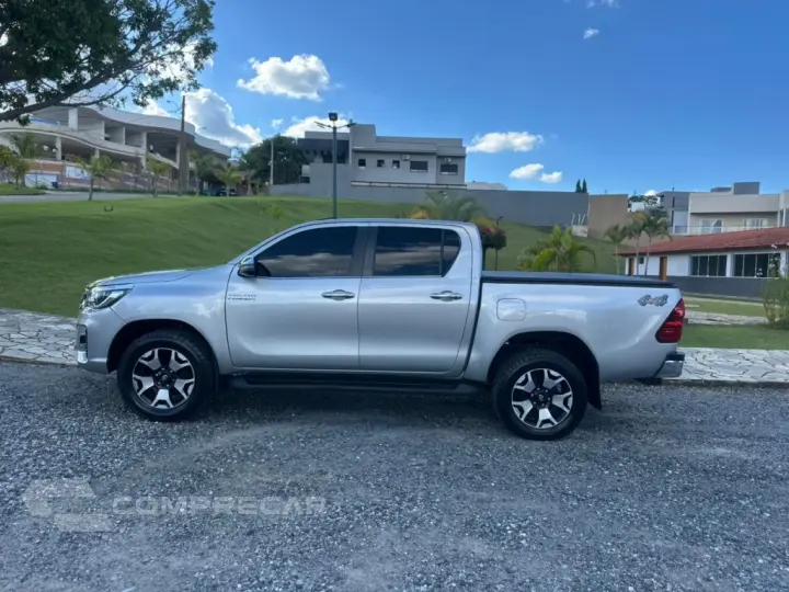 HILUX 2.8 SRX 4X4 CD 16V DIESEL 4P AUTOMÁTICO