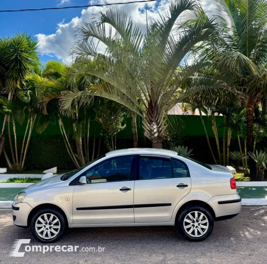 POLO SEDAN 1.6 MI Comfortline 8V