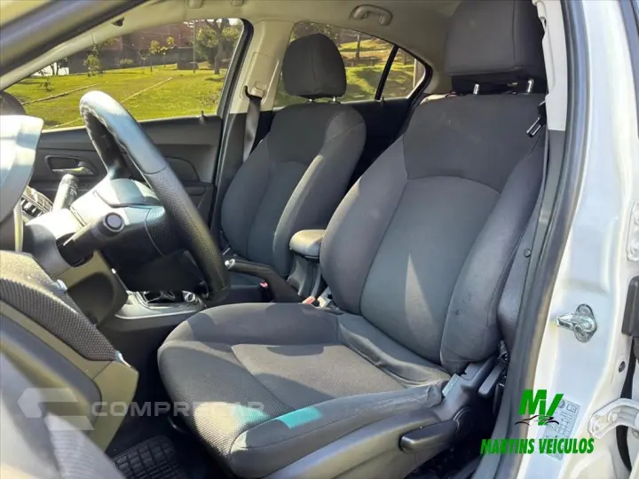 CRUZE 1.8 LT 16V FLEX 4P MANUAL