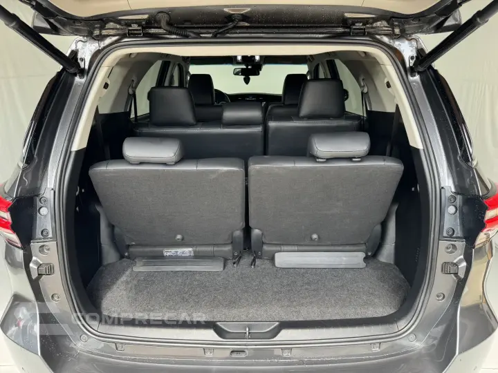HILUX SW4 2.8 D-4d Turbo SRX 7L 4X4