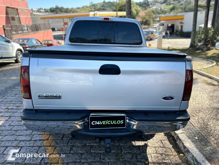 F-250 XLT 4.2 180cv CD TB Diesel