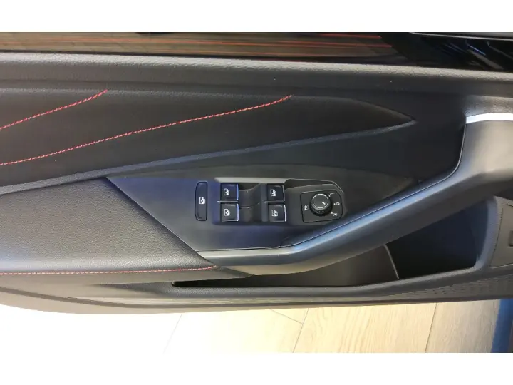 JETTA 2.0 350 TSI GASOLINA GLI DSG