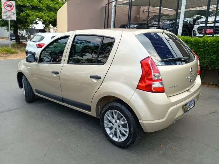 SANDERO 1.6 Expression 8V