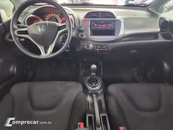 Fit 1.4 16V 4P LX FLEX