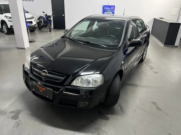 ASTRA 2.0 MPFI Advantage 8V