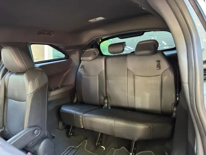 SIENNA 2.5 VVT-I Hybrid XSE