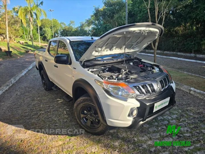 L200 TRITON 2.4 16V TURBO DIESEL OUTDOOR GLS CD 4