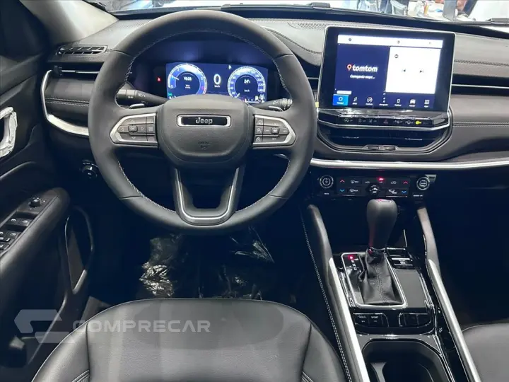 COMMANDER 1.3 T270 TURBO FLEX LONGITUDE AT6