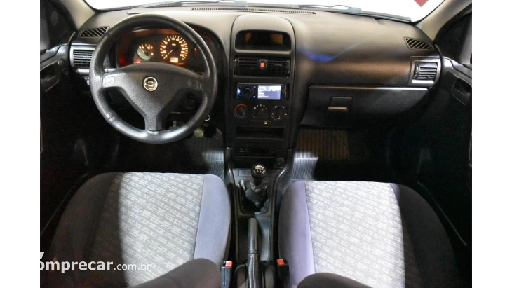 ASTRA HATCH - 1.8 MPFI GL 8V 2P MANUAL