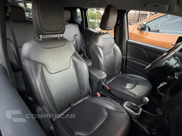 RENEGADE 1.8 16V FLEX LONGITUDE 4P AUTOMÁTICO