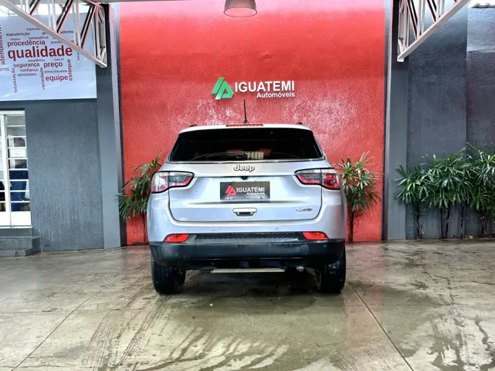 COMPASS 2.0 16V FLEX LONGITUDE AUTOMÁTICO