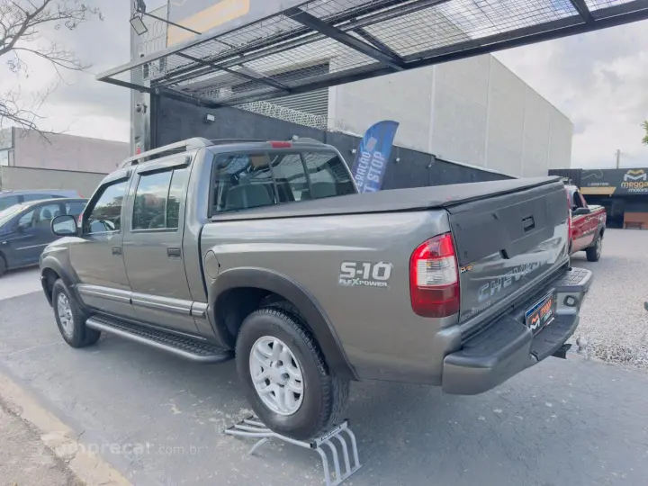 S10 2.4 ADVANTAGE CABINE DUPLA