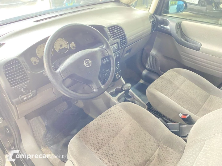 Zafira 2.0 Mpfi Elegance 8V Flex 4P Automático