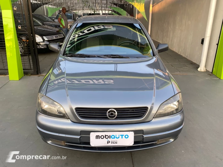 ASTRA 1.8 MPFI Sedan Comfort 8V