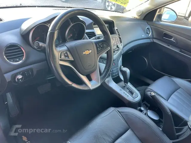 CRUZE SEDAN - 1.8 LT 16V 4P AUTOMÁTICO