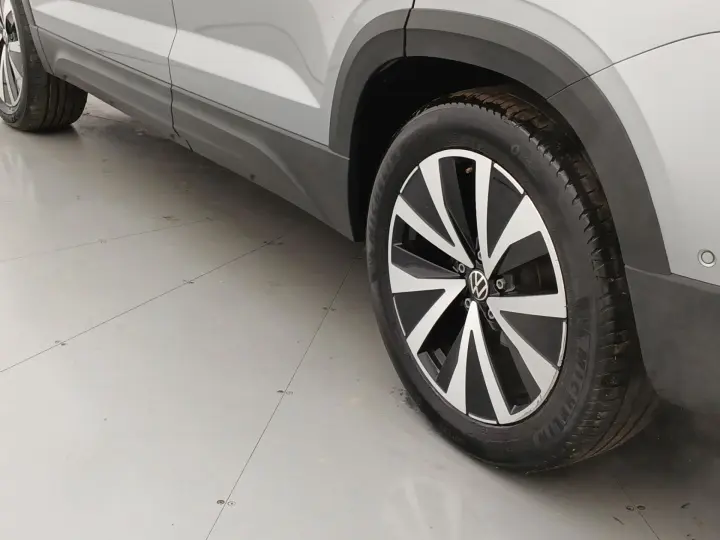 TAOS 1.4 250 TSI TOTAL FLEX HIGHLINE AUTOMÁTICO