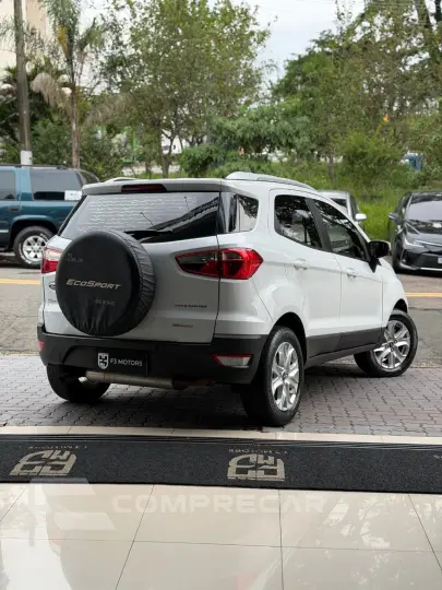 EcoSport TITANIUM 2.0 16V Flex 5p Aut.