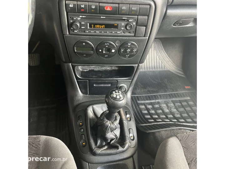 VECTRA 2.2 MPFI EXPRESSION 8V GASOLINA 4P MANUAL