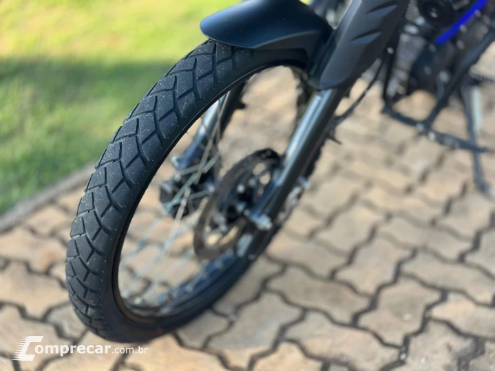 XTZ 250 LANDER ABS