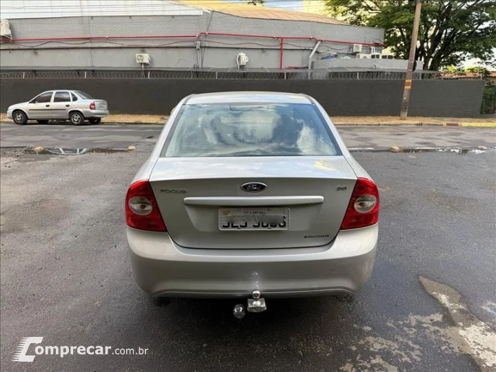 FOCUS 2.0 GLX Sedan 16V