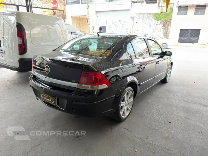 VECTRA 2.0 MPFI Elegance 8V