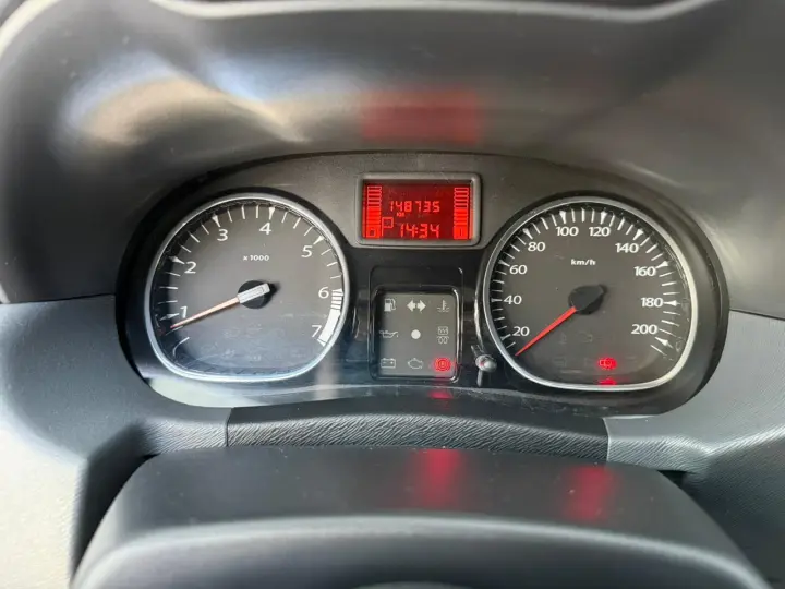 DUSTER 2.0 Tech Road II 4X2 16V