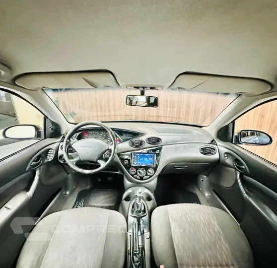 FOCUS 1.6 GL Sedan 8V