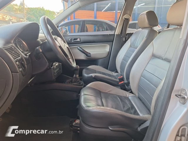 GOLF - 1.6 MI SPORTLINE 8V 4P MANUAL