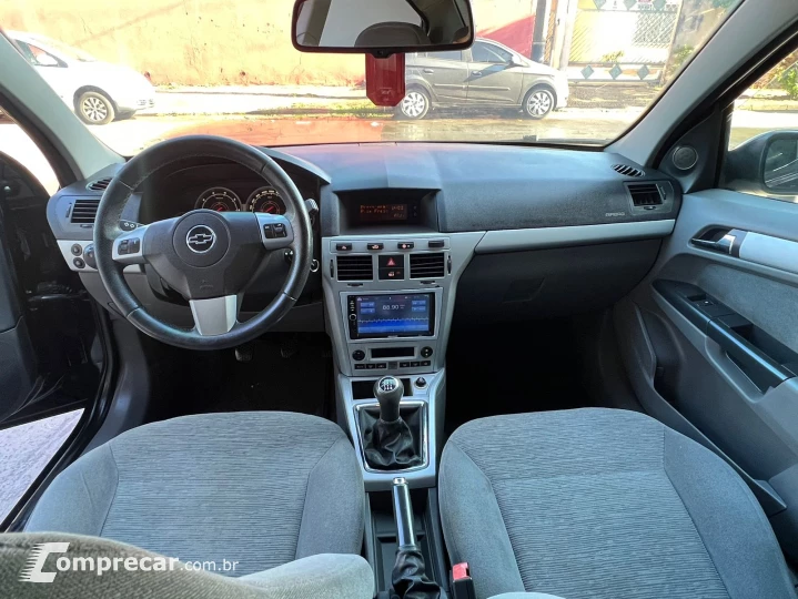 VECTRA 2.0 MPFI Elegance 8V 140cv