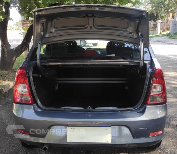 LOGAN 1.6 Privilège 16V