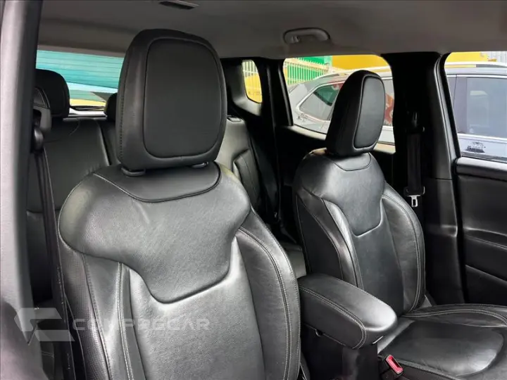 RENEGADE 1.8 16V Longitude