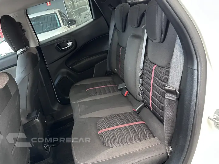 TORO 2.0 16V TURBO DIESEL FREEDOM 4WD AT9