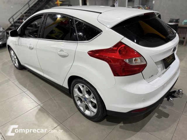 FOCUS HATCH - 2.0 TITANIUM 16V 4P POWERSHIFT