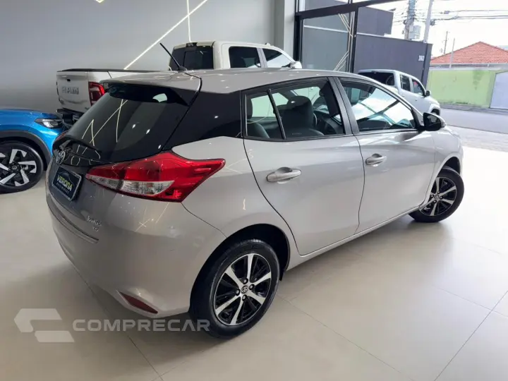 YARIS 1.5 16V XS Connect