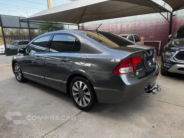 Civic 1.8 16V 4P FLEX LXL AUTOMÁTICO