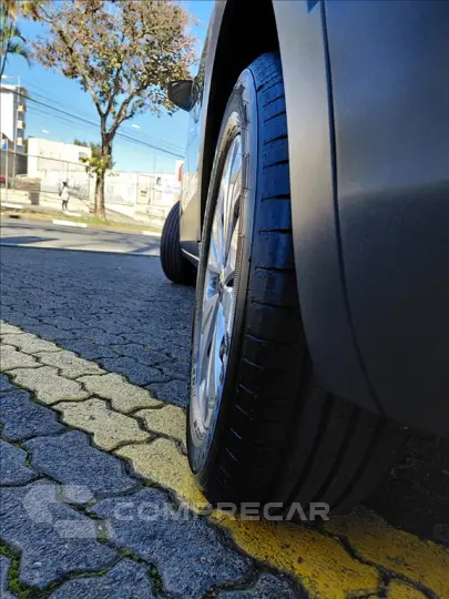 T-CROSS 1.0 200 TSI TOTAL FLEX SENSE AUTOMÁTICO