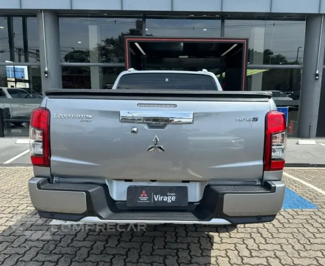 L200 TRITON 2.4 16V Turbo Sport Hpe-s CD 4X4