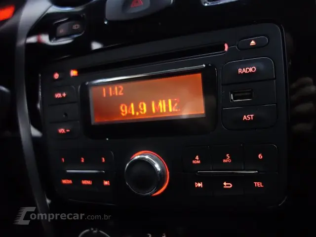 SANDERO - 1.6 EXPRESSION 8V 4P MANUAL