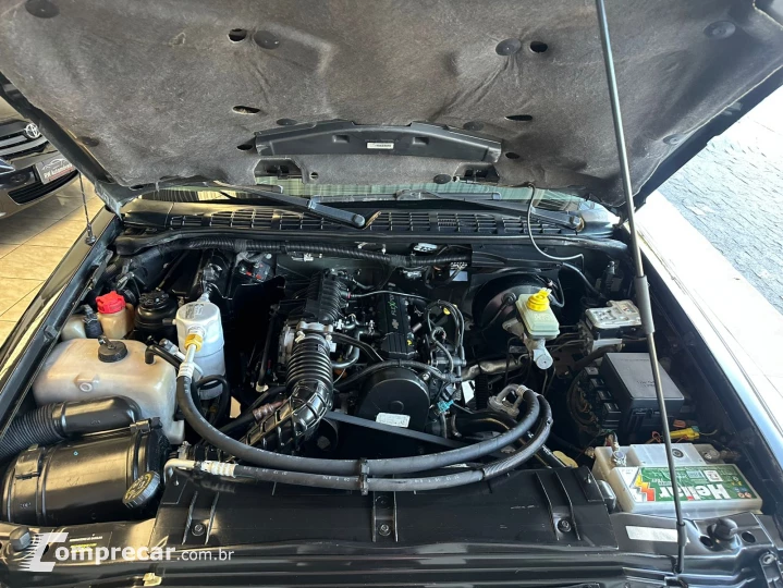 S10 2.4 MPFI Executive 4X2 CD 8V