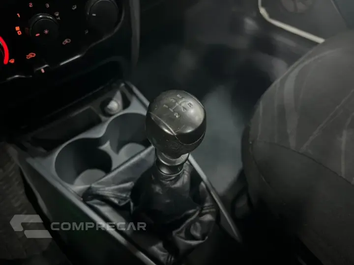 STRADA 1.4 MPI WORKING CS 8V FLEX 2P MANUAL