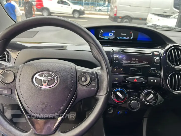 ETIOS 1.5 XS 16V FLEX 4P MANUAL