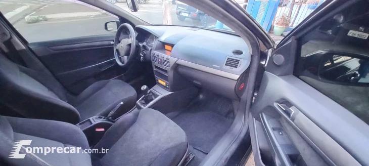 VECTRA 2.0 MPFI GT Hatch 8V