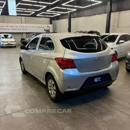 ONIX HATCH LT 1.0 8V FlexPower 5p Mec.