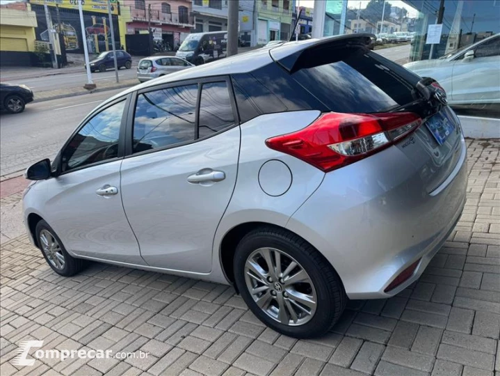 YARIS 1.5 16V Sedan XL Plus Connect